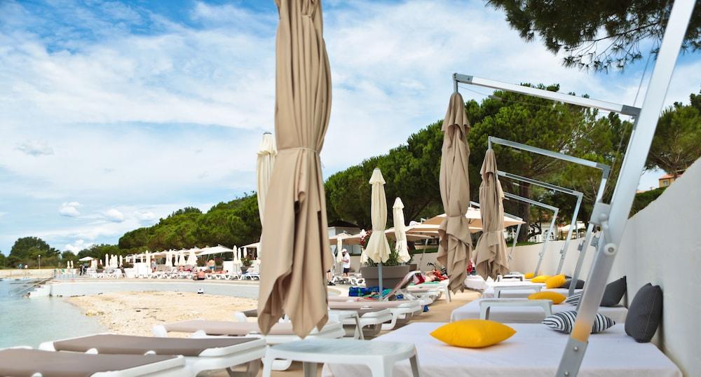 Ai Pini Medulin Resort Extérieur photo