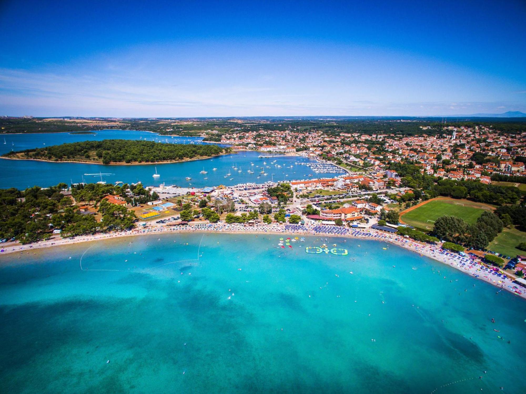 Ai Pini Medulin Resort Extérieur photo