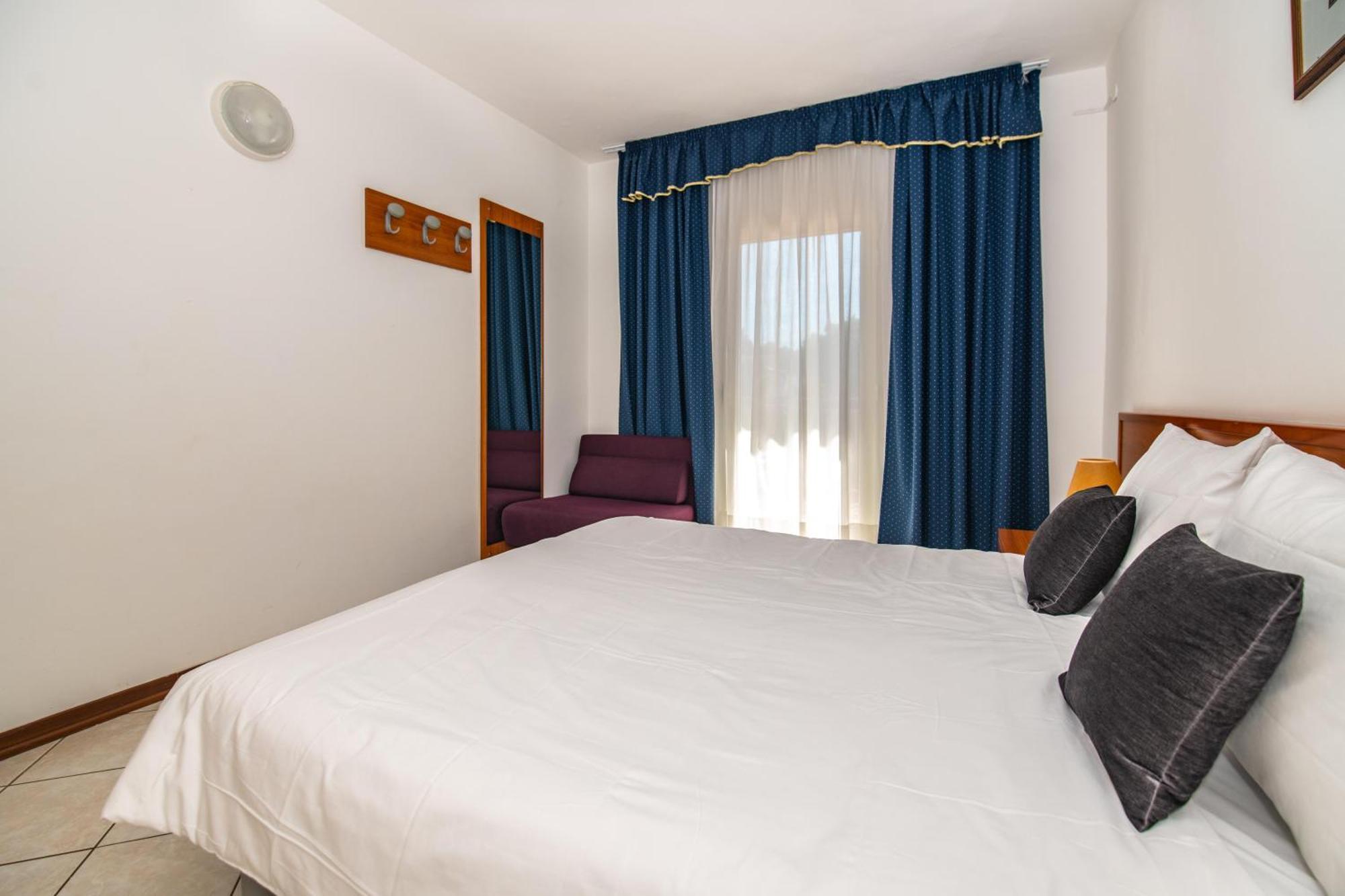 Ai Pini Medulin Resort Extérieur photo